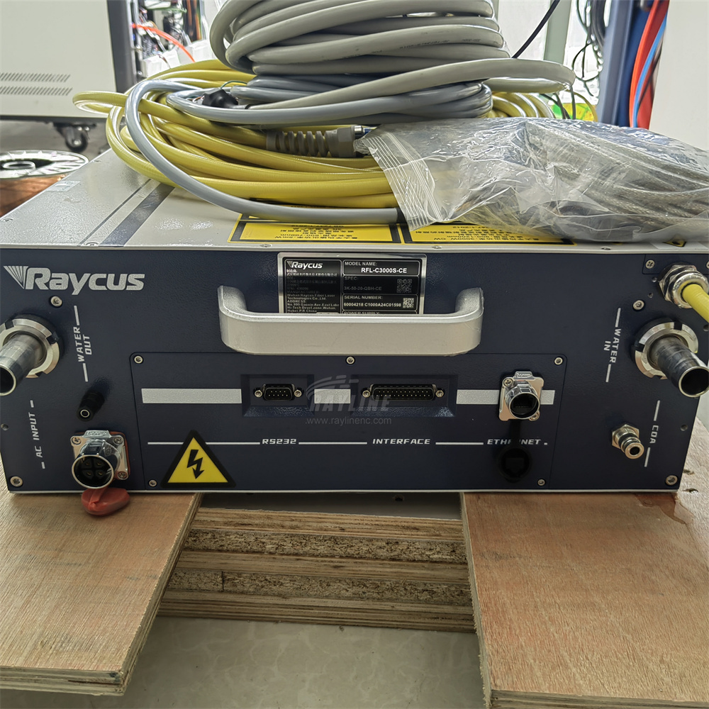 オリジナルRaycus 1.5kw 2kw 3kwファイバー - Industrial Laser Systems のレビューと価格