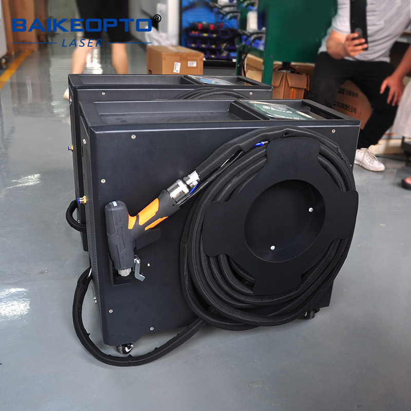 工業用ハンドヘルドファイバーレーザー溶接機 BK‑WF120 - Industrial Handheld Laser Welding Machine のレビューと価格